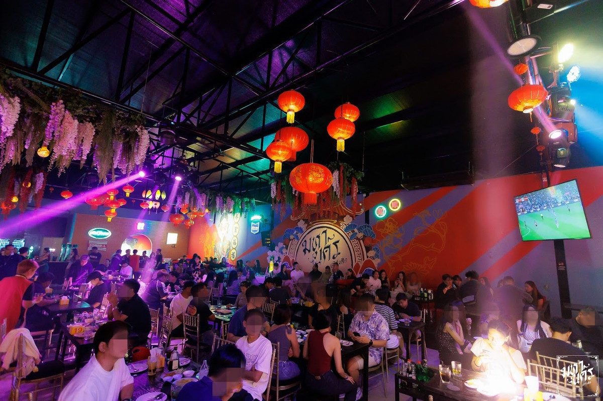 เซ้งร้านค้า/ตลาดนัดปทุมธานี รังสิต ธรรมศาสตร์ : เซ้ง ร้านนั่งชิว-ดนตรีสด-ผับ รังสิต คลอง4 ตัวอาคารเห็นชัด ติดถนนใหญ่ มีที่จอดรถเยอะ