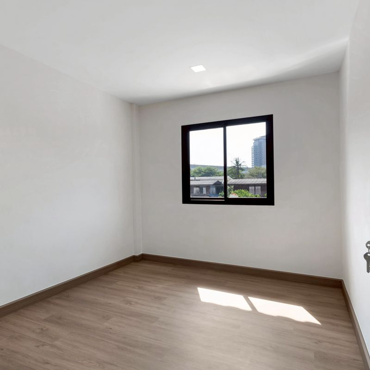 For SaleTownhomeRattanathibet, Sanambinna : 📌 Sale!!! 🏡 Townhouse Narongsukniwet Tiwanon-Rattanathibet (Newly renovated, ready to move in, Nonthaburi area)📌