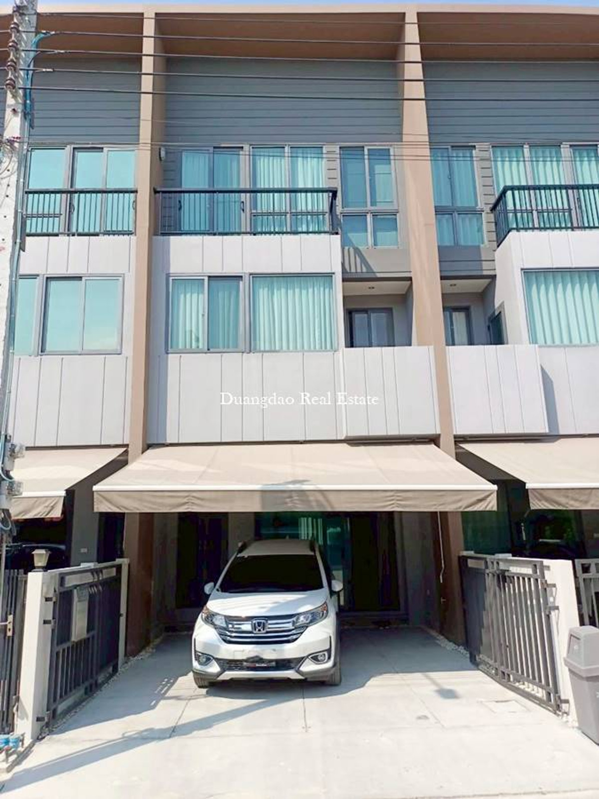 For RentTownhomeRathburana, Suksawat : Baan Klang Muang TheEdition Sathorn-Suksawat, new house, ready to move in.