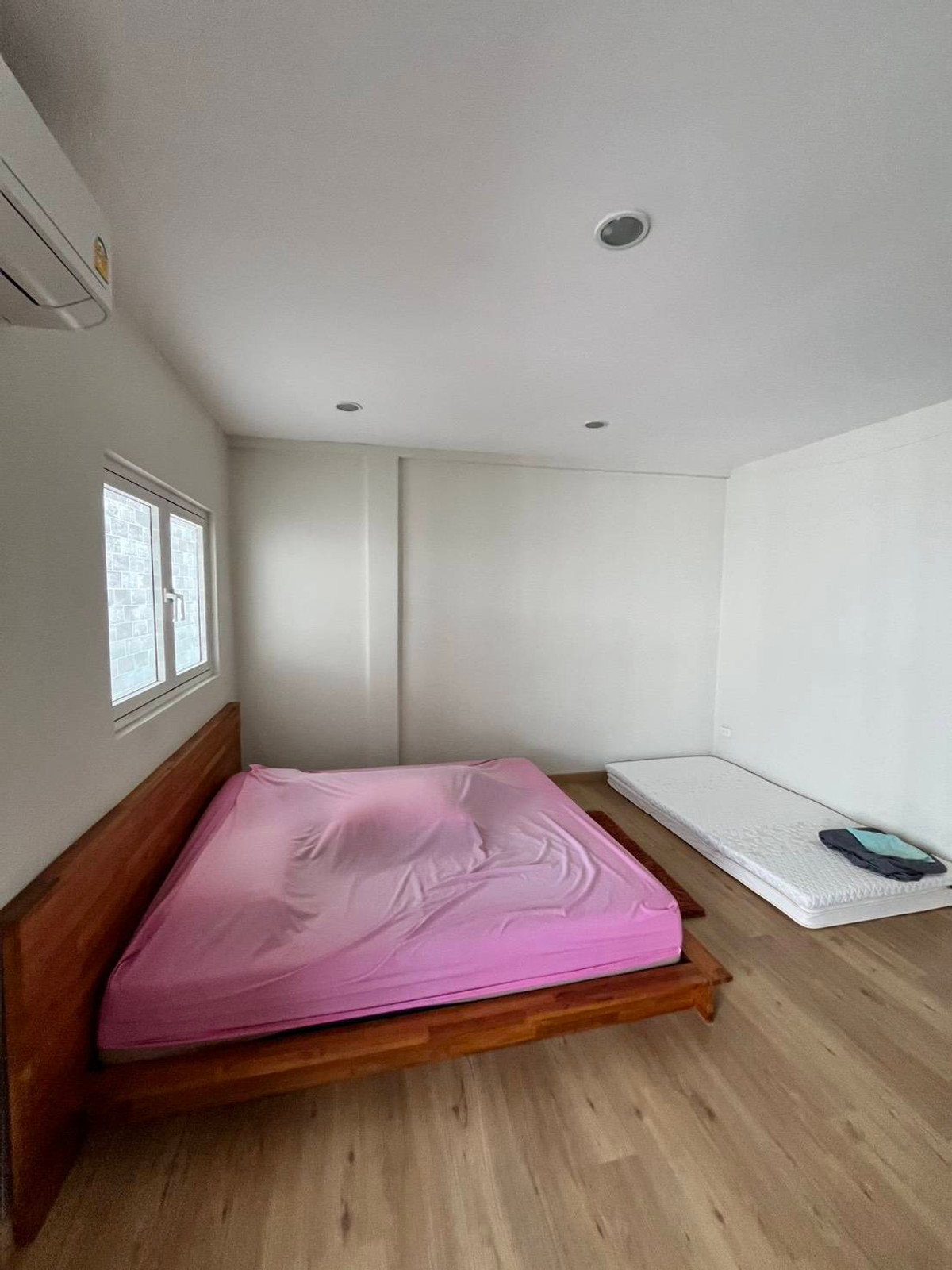 For SaleTownhomeBangna, Bearing, Lasalle : Urgent sale!! 2-story townhouse, Bangna