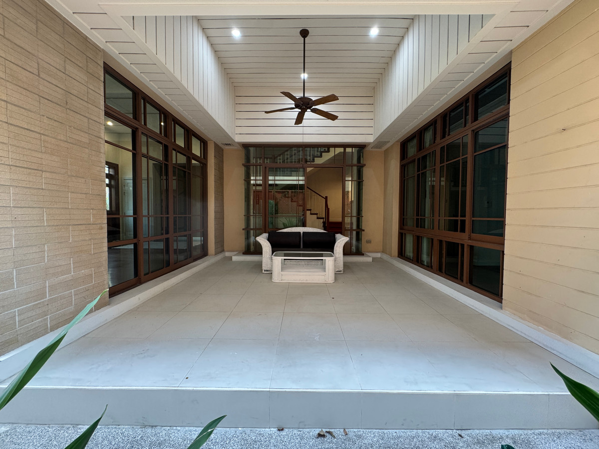 For RentHouseOnnut, Udomsuk : Single house for rent, BAAN SANSIRI SUKHUMVIT 67 project, near BTS Phra Khanong.