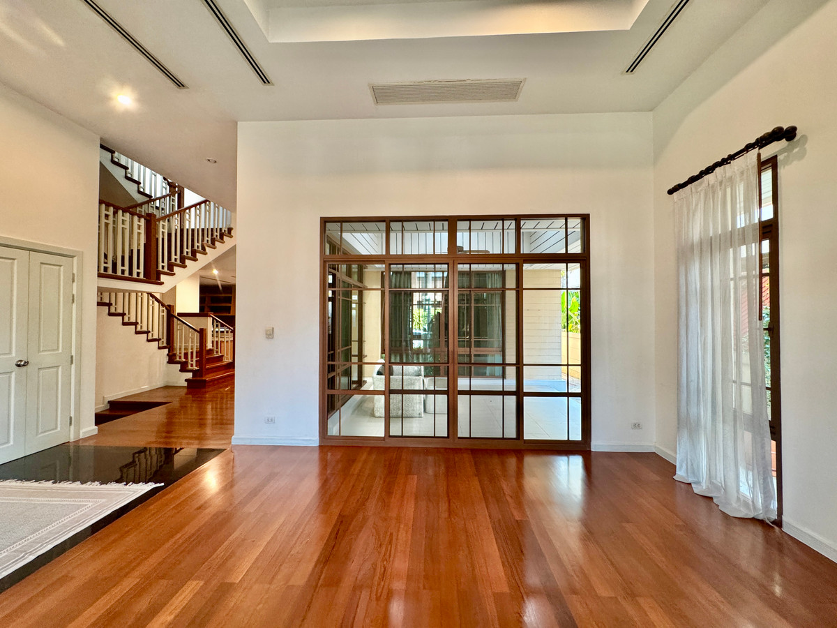 For RentHouseOnnut, Udomsuk : Single house for rent, BAAN SANSIRI SUKHUMVIT 67 project, near BTS Phra Khanong.