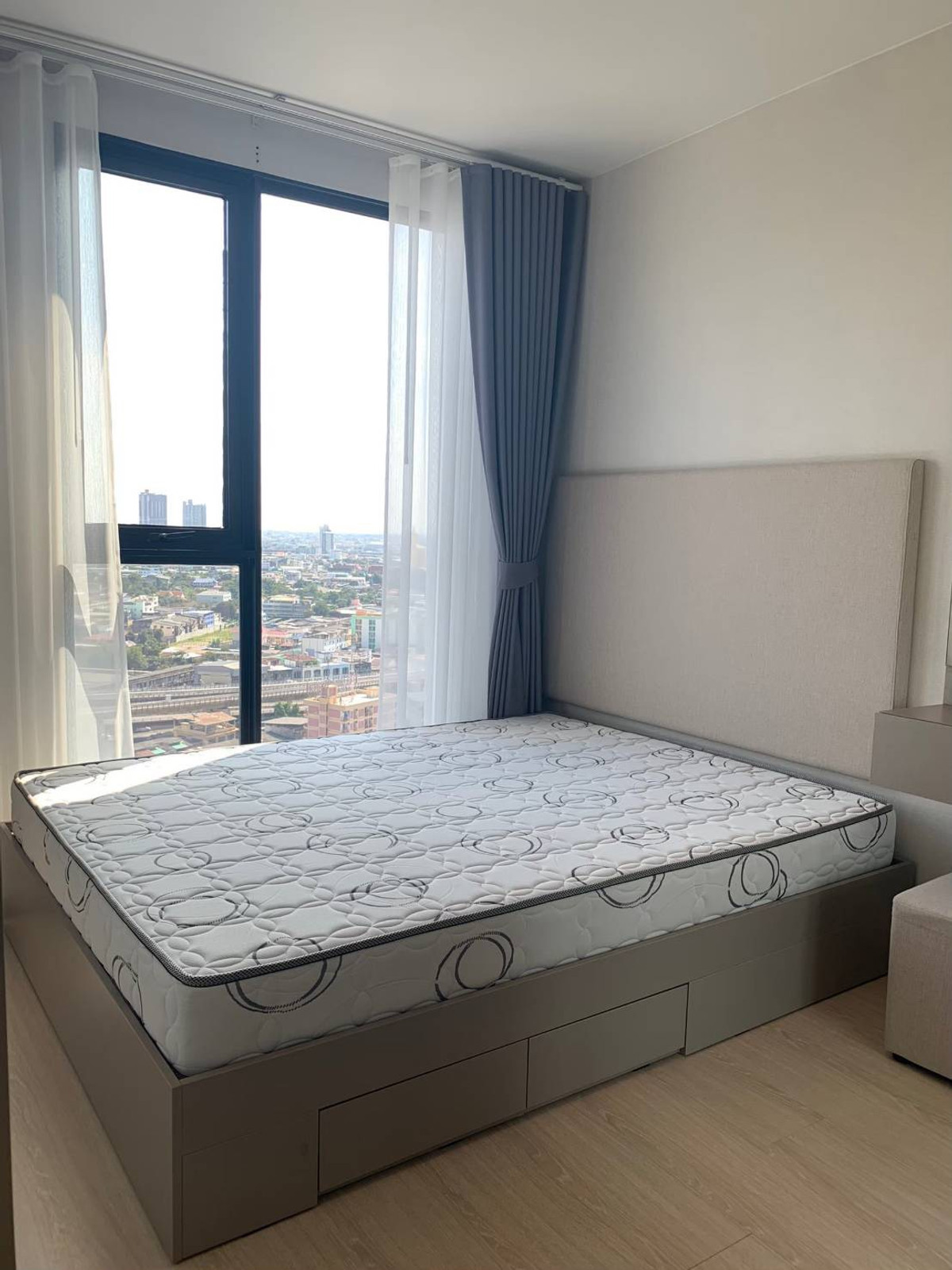 For SaleCondoThaphra, Talat Phlu, Wutthakat : *** Condo for sale : Privacy Thapra Interchange ***