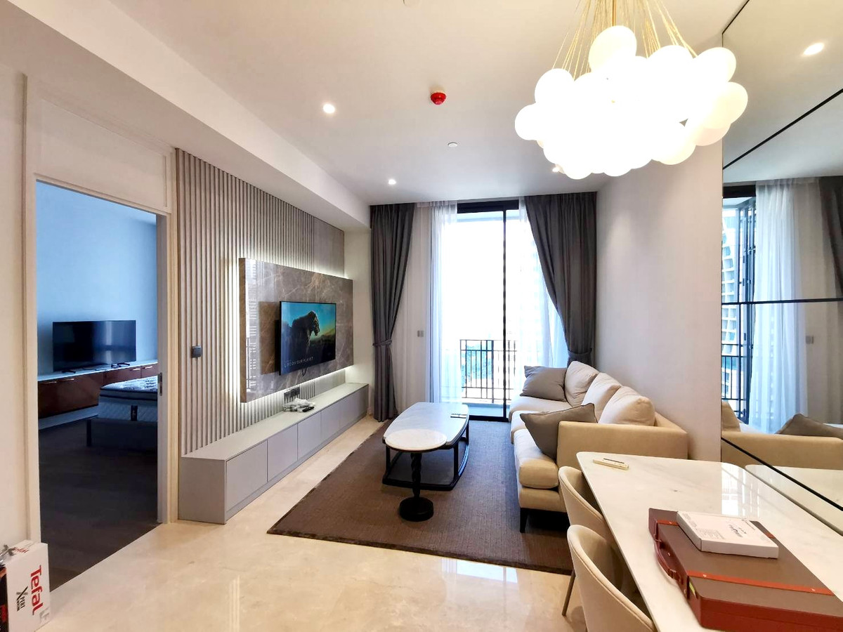 For RentCondoWitthayu, Chidlom, Langsuan, Ploenchit : Muniq Langsuan: 57.5sqm. 1bed 1bath 57.5sqm 68,000/mth. Am: 0656199198 facing North no construction clear greenery view