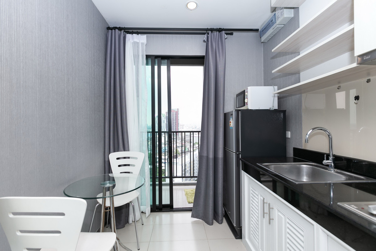 For SaleCondoOnnut, Udomsuk : For sale with tenant. If interested, please make an appointment to view the project.