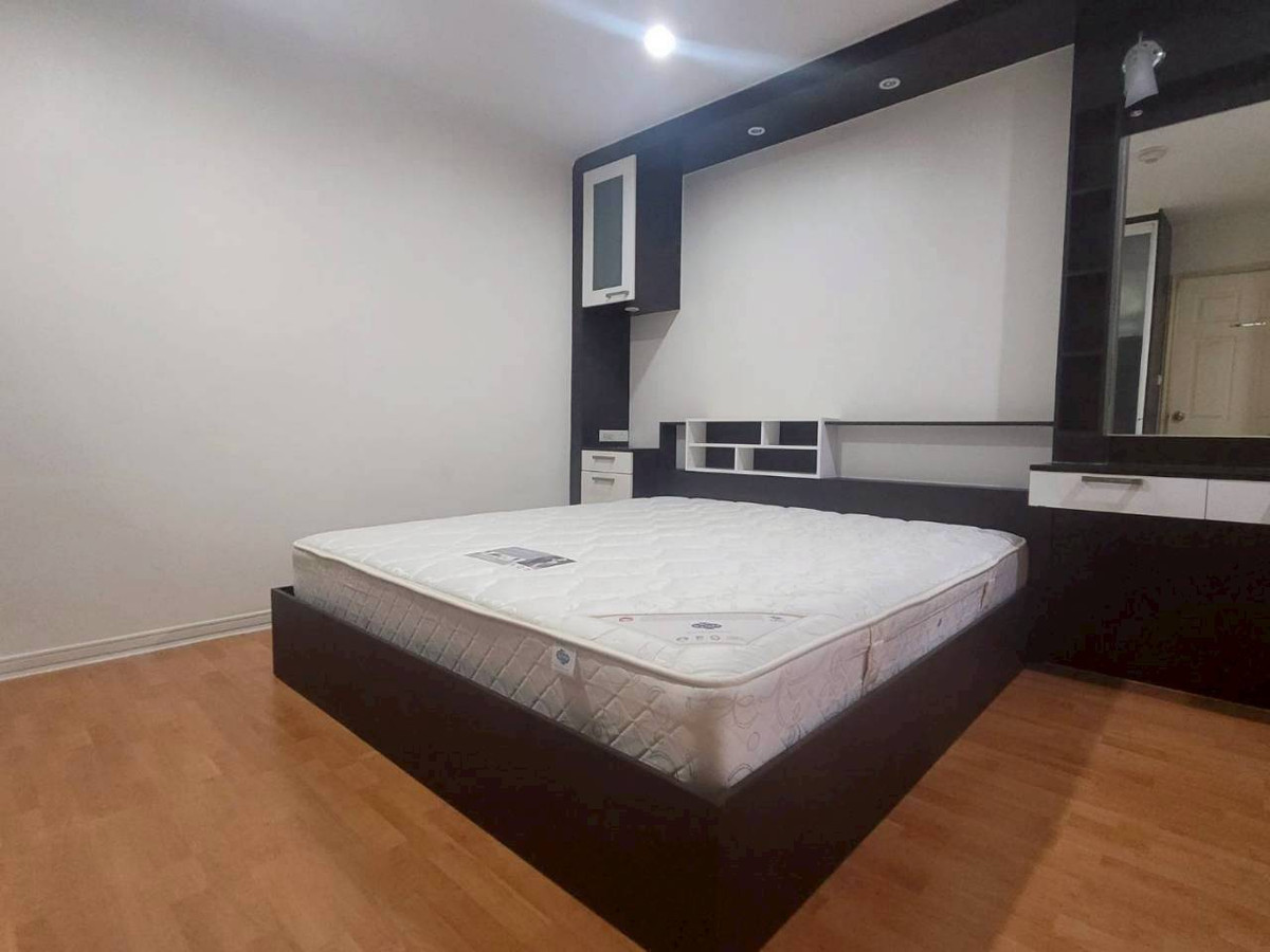 For SaleCondoRatchadapisek, Huaikwang, Suttisan : For sale: LPN Cultural Center, 2 bedrooms, fully furnished, ready to move in, owners price