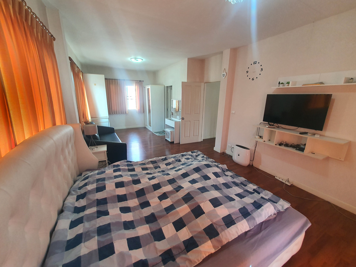 ขายบ้านมหาชัย สมุทรสาคร : บ้านหรู The Grand Rama 2 โซน NEO คลับเฮ้าส์ระดับรีสอร์ท ทะเลสาบ 3 ไร่  ถนนเมน 30 ม. ระบบ Double Security ครบทุกฟังก์ชัน พร้อมอยู่ทันที