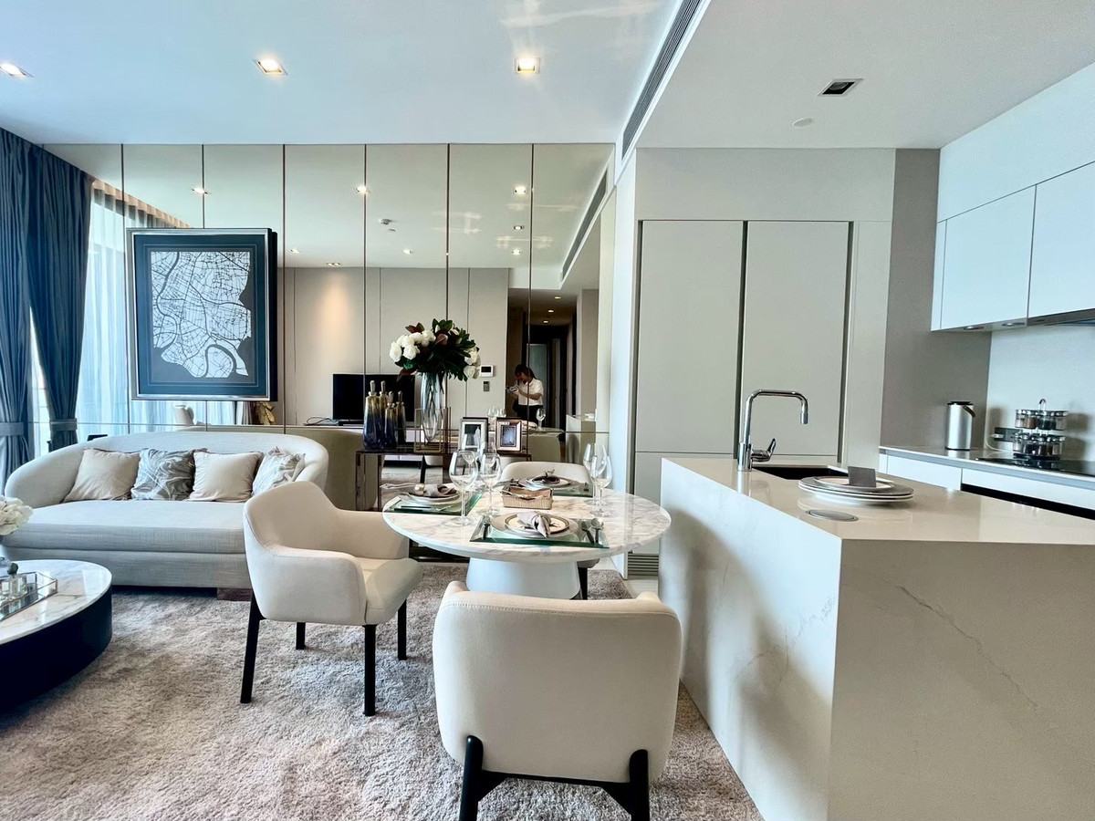 For SaleCondoNana, North Nana,Sukhumvit13, Soi Nana : HOT DEAL✨Q1 Sukhumvit 2 bedrooms, 95 sq m, only 20 MB, contact 095 426 4563 (Boss)