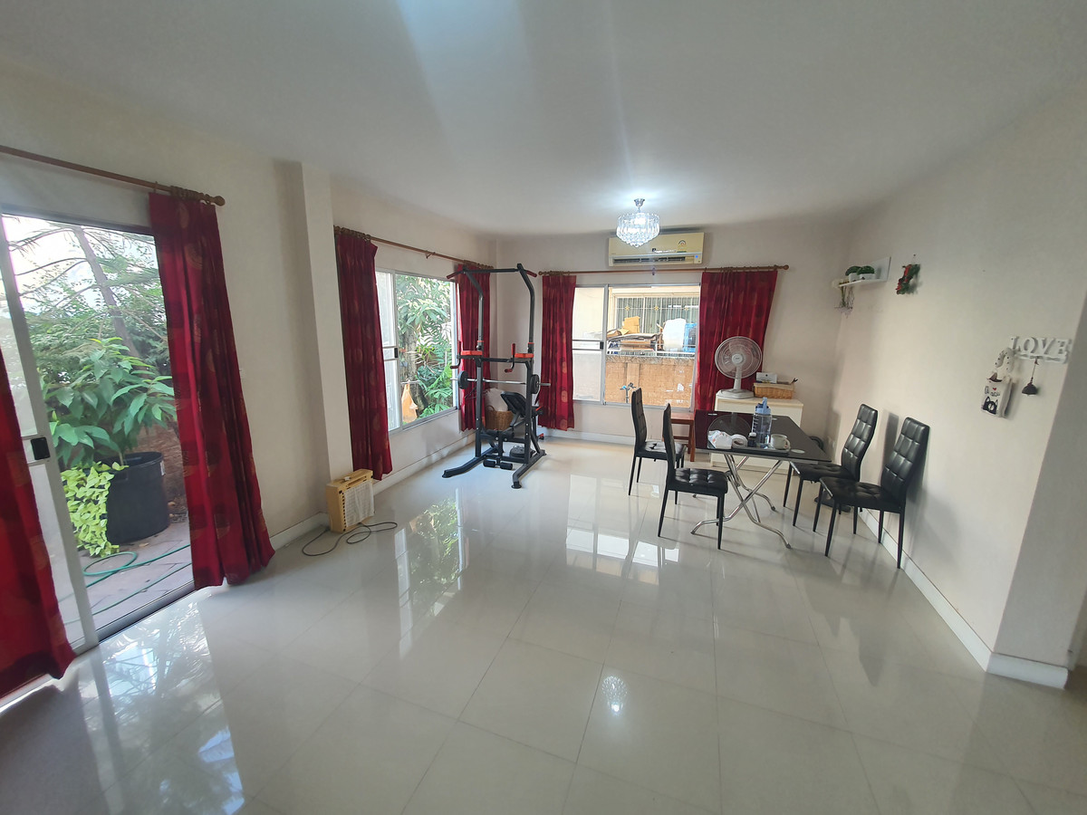 ขายบ้านมหาชัย สมุทรสาคร : บ้านหรู The Grand Rama 2 โซน NEO คลับเฮ้าส์ระดับรีสอร์ท ทะเลสาบ 3 ไร่  ถนนเมน 30 ม. ระบบ Double Security ครบทุกฟังก์ชัน พร้อมอยู่ทันที