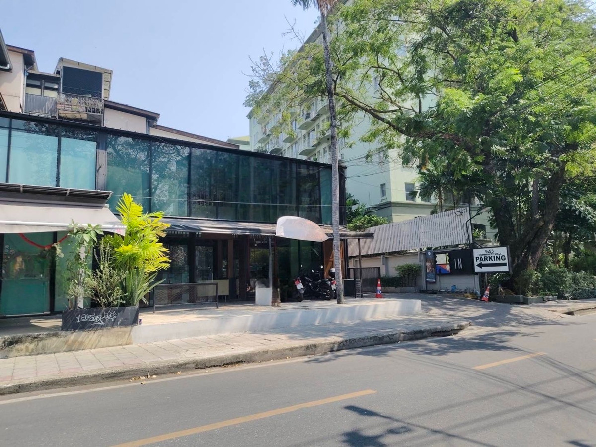 ให้เช่าร้านค้า/ตลาดนัดสุขุมวิท อโศก ทองหล่อ : พื้นที่เช่า 250 ตารางเมตร 2 ชั้น ซอยทองหล่อ สุขุมวิท 55 สำหรับ ทำธุรกิจ และ มีที่จอดรถ