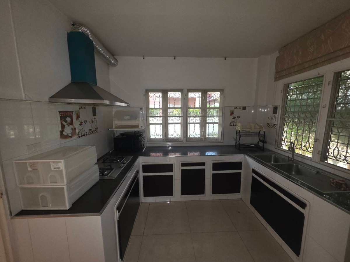 ให้เช่าบ้านปทุมธานี รังสิต ธรรมศาสตร์ : ให้เช่าบ้านเดี่ยว หมู่บ้านเมืองเอกโครงการ 6 ใกล้ มหาวิทยาลัยรังสิต เพียง 1 นาที