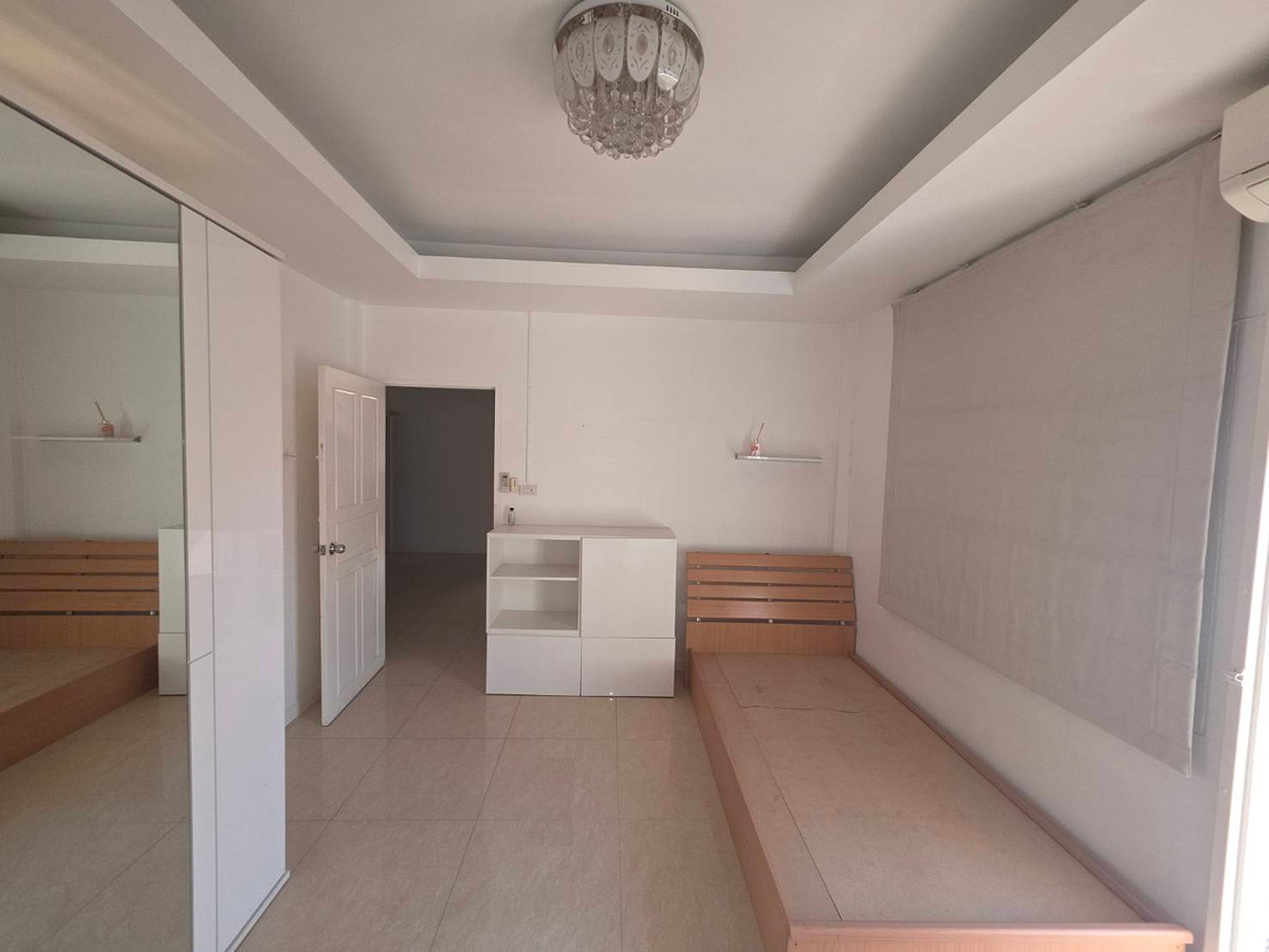 ให้เช่าบ้านปทุมธานี รังสิต ธรรมศาสตร์ : ให้เช่าบ้านเดี่ยว หมู่บ้านเมืองเอกโครงการ 6 ใกล้ มหาวิทยาลัยรังสิต เพียง 1 นาที