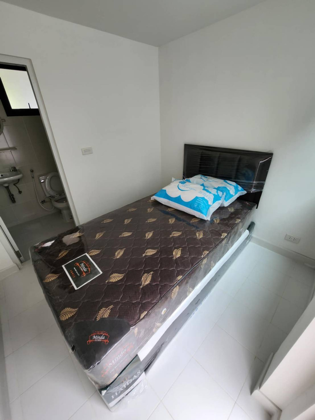 ให้เช่าบ้านลาดพร้าว101 แฮปปี้แลนด์ : บ้านเดี่ยวพร้อมให้เช่า รายล้อมด้วยโรงเรียนนานาชาติ ใกล้จุดขึ้นทางด่วนเพียง 10 นาที 🏫