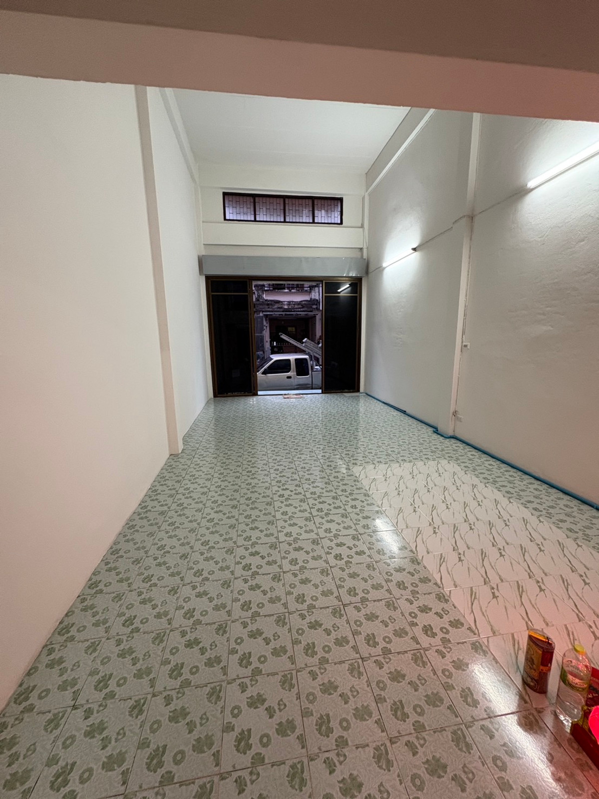 ให้เช่าอาคารพาณิชย์เสรีไทย-นิด้า : ให้เช่า อาคารพาณิชย์ ใกล้ โรงพยาบาลเกษมราษฎร์ รามคำแหง เพียง 3 นาที