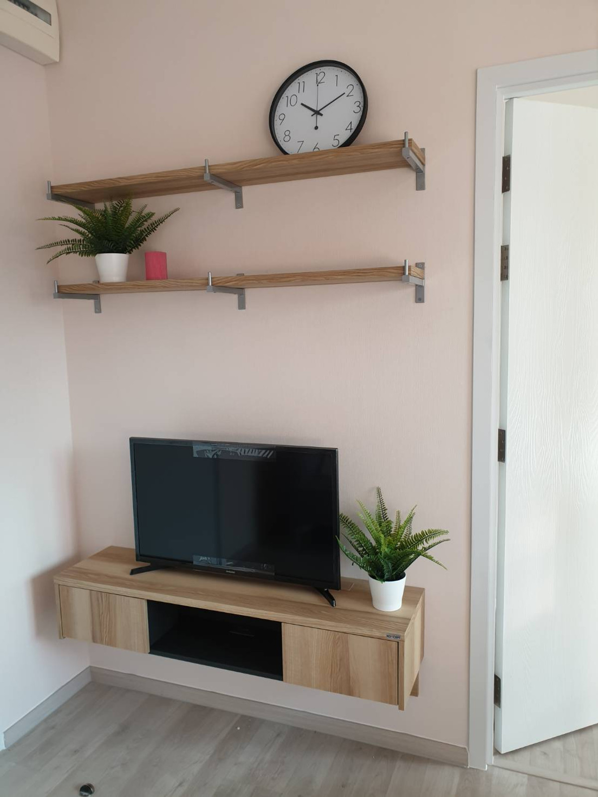 ให้เช่าคอนโดนนทบุรี บางใหญ่ บางบัวทอง : เช่า Plum Condo Central Station เฟส 2 ทิศตะวันออก ชั้น 8 ติด Central Westgate และ IKEA บางใหญ่ 