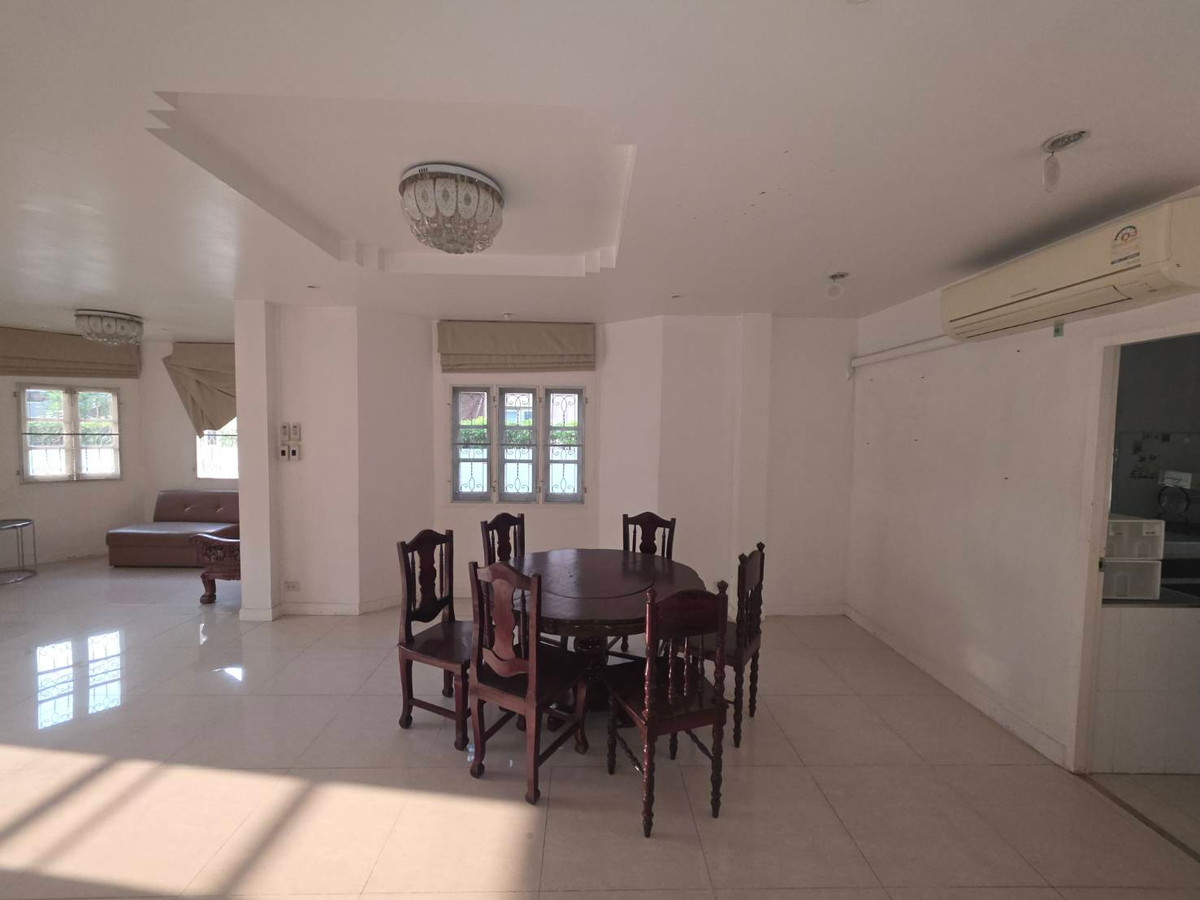 ให้เช่าบ้านปทุมธานี รังสิต ธรรมศาสตร์ : ให้เช่าบ้านเดี่ยว หมู่บ้านเมืองเอกโครงการ 6 ใกล้ มหาวิทยาลัยรังสิต เพียง 1 นาที