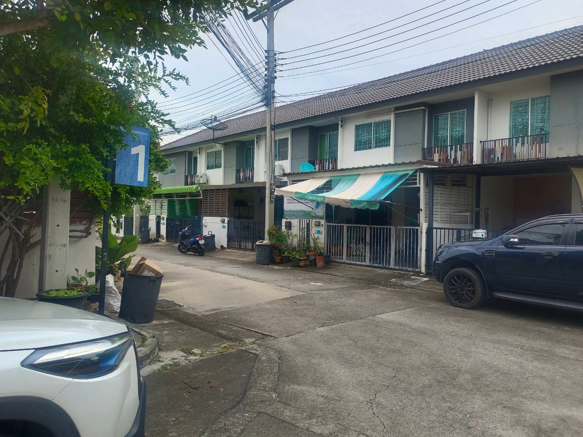 For SaleTownhomePathum Thani,Rangsit, Thammasat : 🏠 House for sale: Baan Pruksa Chaengwattana-Ratchapruek (Baan Pruksa Chaengwattana-Ratchapruek) Property code | 📌 LNP-H644
