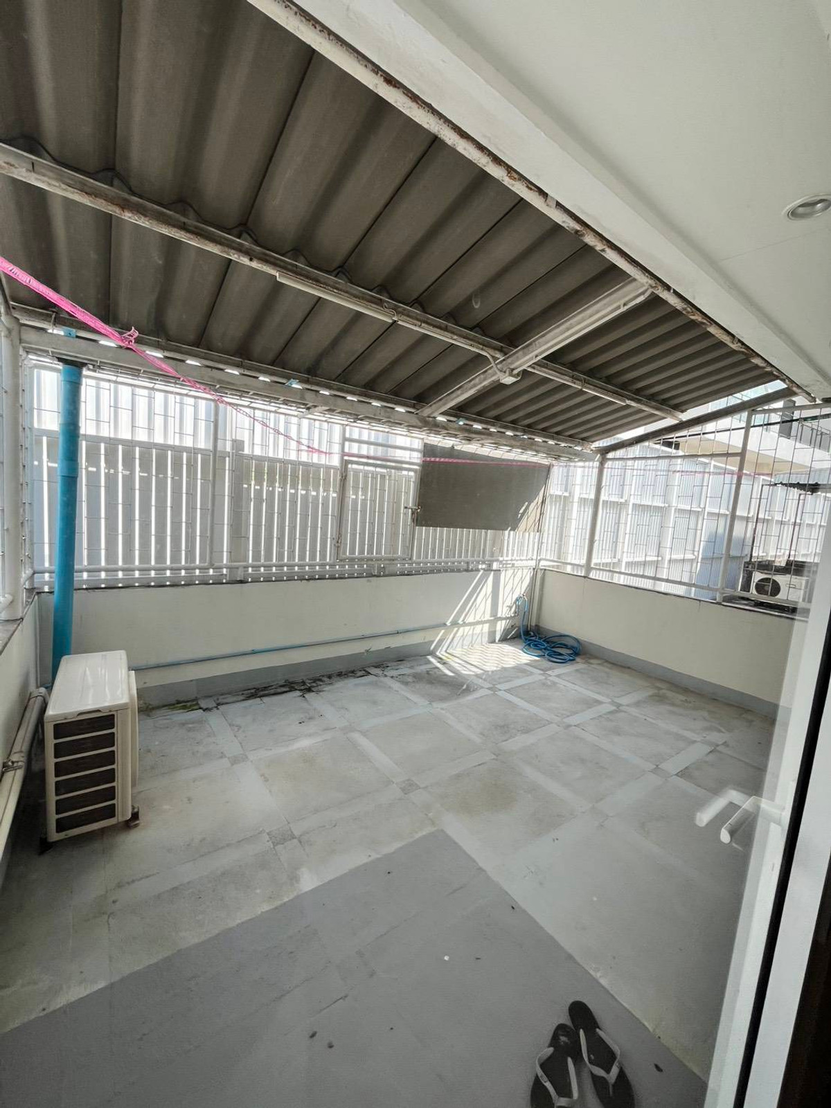 ขายทาวน์โฮมบางนา แบริ่ง ลาซาล : ขายด่วน!! บ้านทาวน์เฮ้าส์ 2 ชั้น บางนา