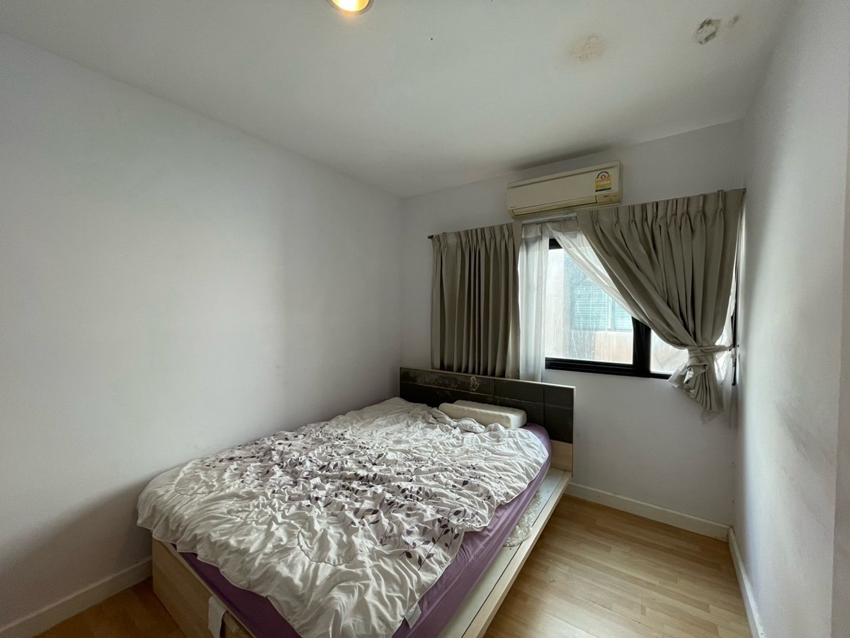 ขายทาวน์โฮมบางซื่อ วงศ์สว่าง เตาปูน : ขายทาวน์โฮม  flora  วงศ์สว่าง เฟอร์ครบ โครงการติดถนนใกล้สถานีรถไฟฟ้า