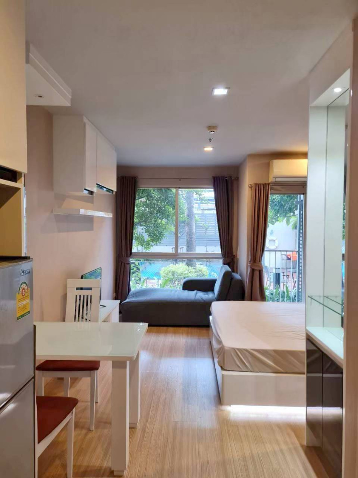 ให้เช่าคอนโดท่าพระ ตลาดพลู วุฒากาศ : 🏢ให้เช่า Casa Condo Ratchada-Ratchaphruek (ตึกสูง)🏢 -27ตร.ม. ห้องสวย วิวสระ  ติด BTS ตลาดพลู 💥พร้อมอยู่ 3 มีนา💥