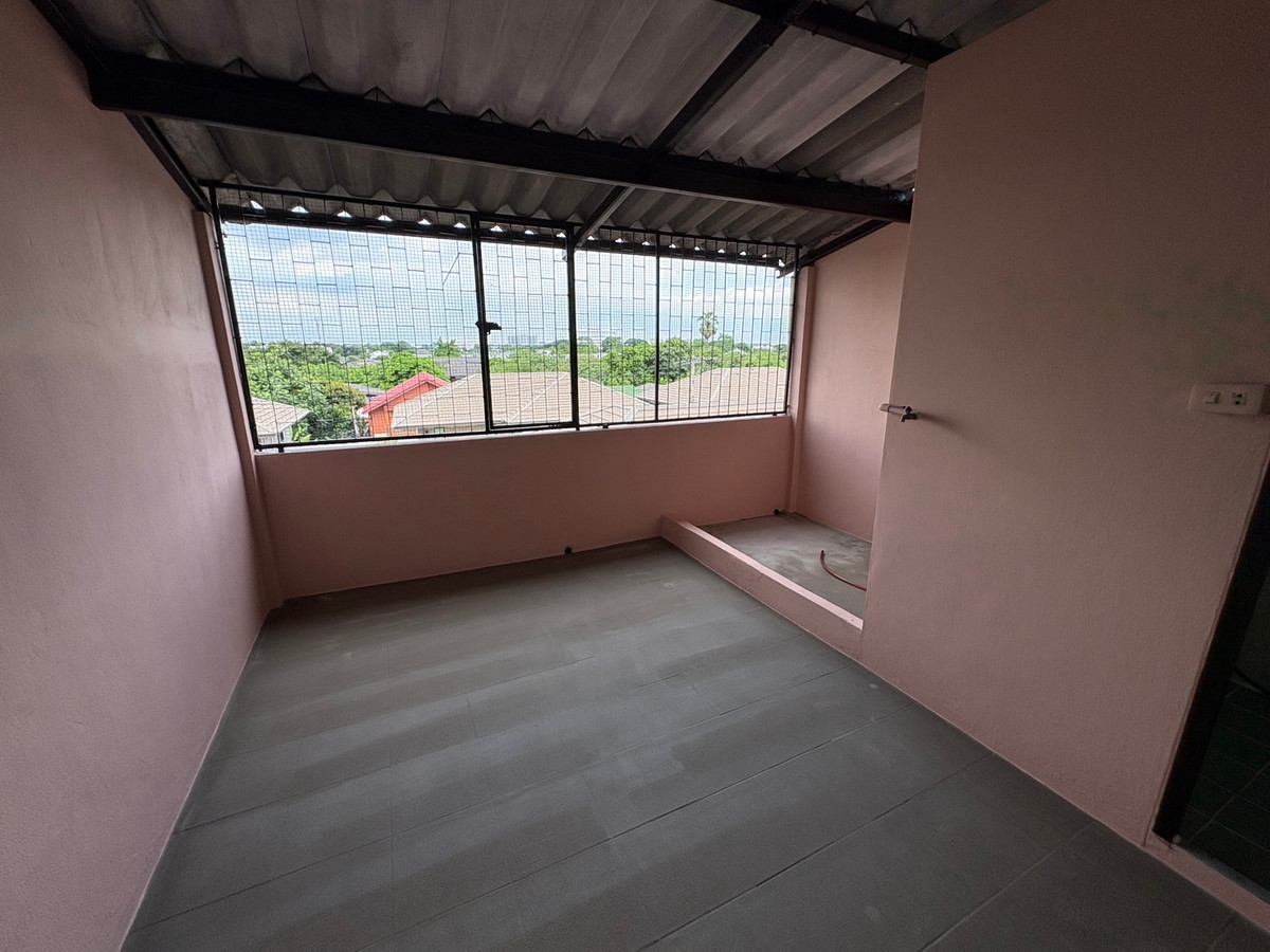 ให้เช่าอาคารพาณิชย์เสรีไทย-นิด้า : ให้เช่า อาคารพาณิชย์ ใกล้ โรงพยาบาลเกษมราษฎร์ รามคำแหง เพียง 3 นาที