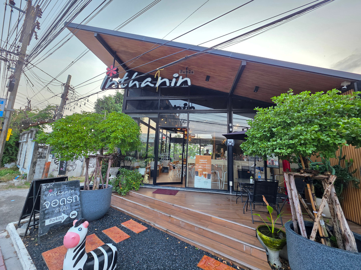 For SaleHotel&Apartment BusinessSamut Prakan,Samrong : Coffee shop with business and land