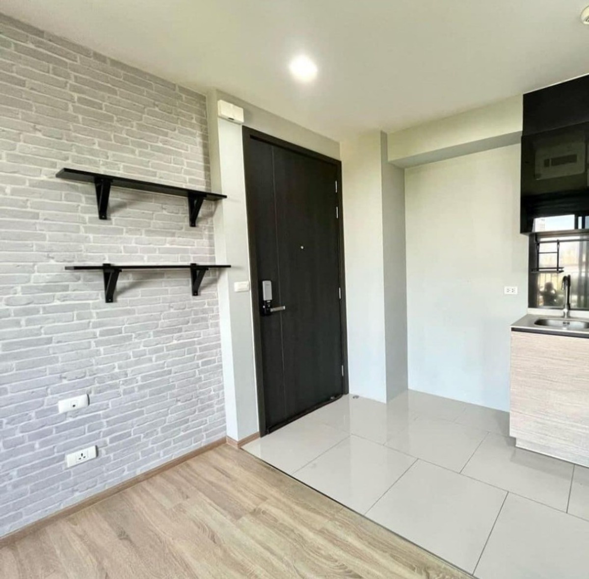 ให้เช่าคอนโดพระราม 9 เพชรบุรีตัดใหม่ RCA : ✅ TBGR151 ✅ Line : @p2nproperty