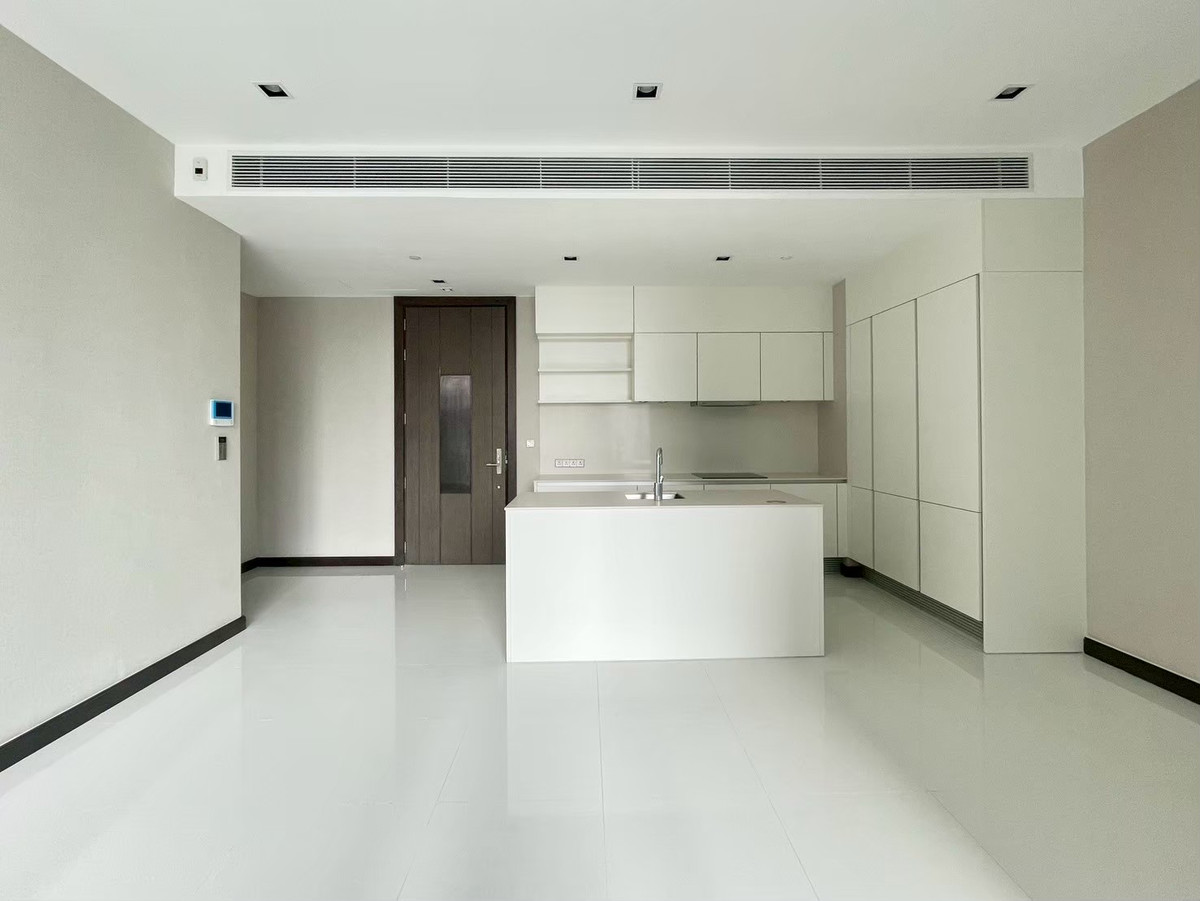 ขายคอนโดนานา : Q1 Sukhumvit✨2 นอน 95 ตร.ม. เพียง 20 MB เท่านั้น ติดต่อ 095 426 4563 (บอส)