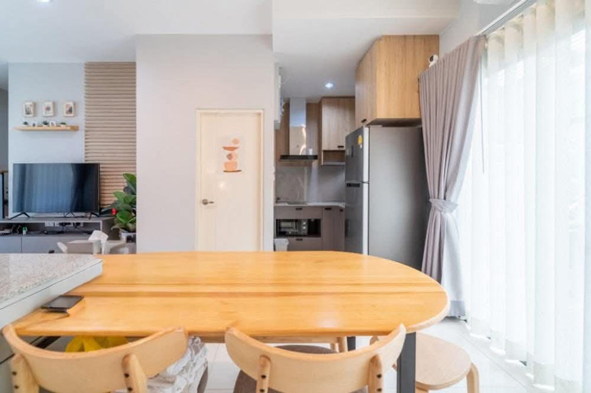 ทาวน์โฮมมีนบุรี-ร่มเกล้า : ทาวน์โฮม 3 ชั้น ใกล้โรงเรียนนานาชาติเวลลิงตัน สนามบินสุวรรณภูมิ 🛫