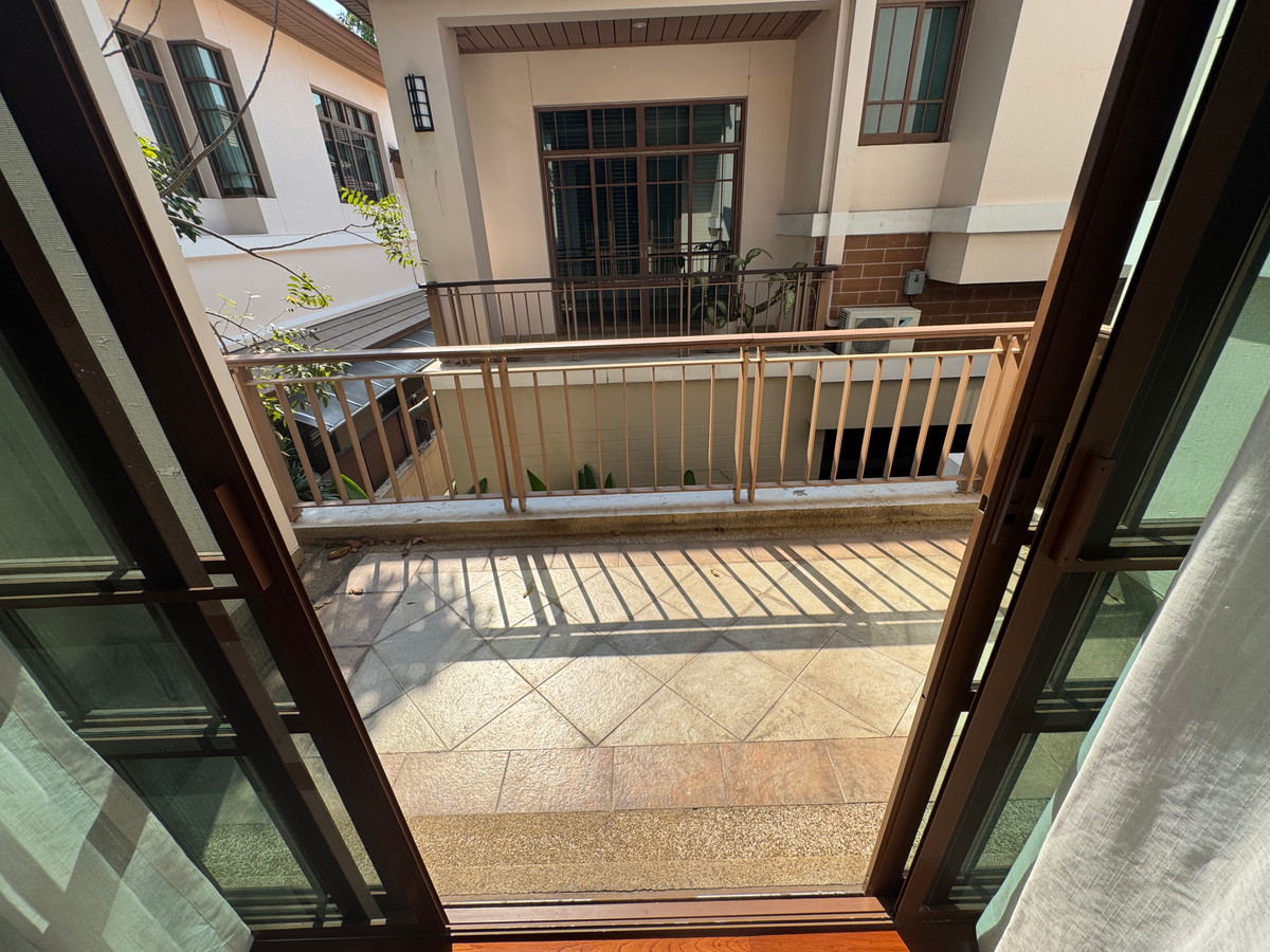 For RentHouseOnnut, Udomsuk : Single house for rent, BAAN SANSIRI SUKHUMVIT 67 project, near BTS Phra Khanong.