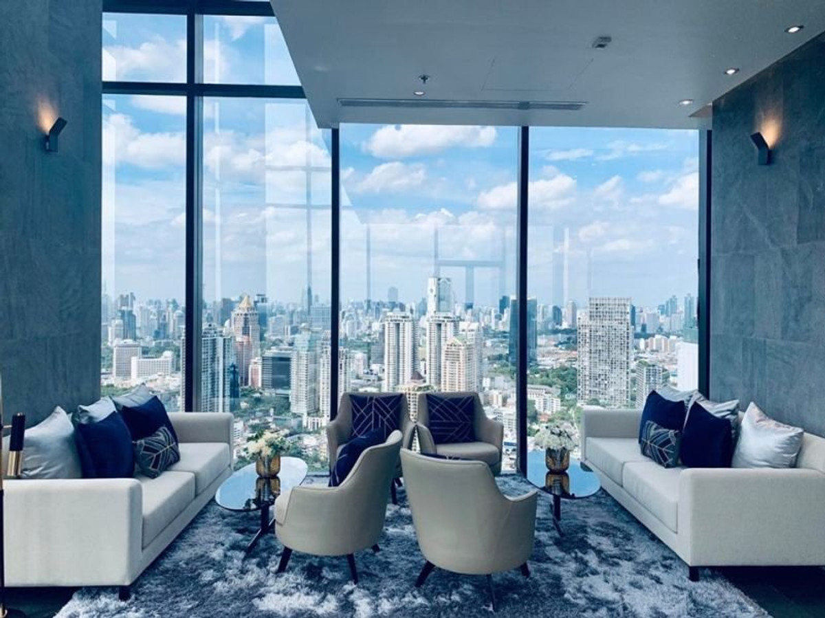 For RentCondoSathorn, Narathiwat : For rent: Knightsbridge Prime Sathorn, fully furnished, ready to move in, Duplex, corner room, 30th floor, area 44 sq m. Monthly rent 28,000 baht.