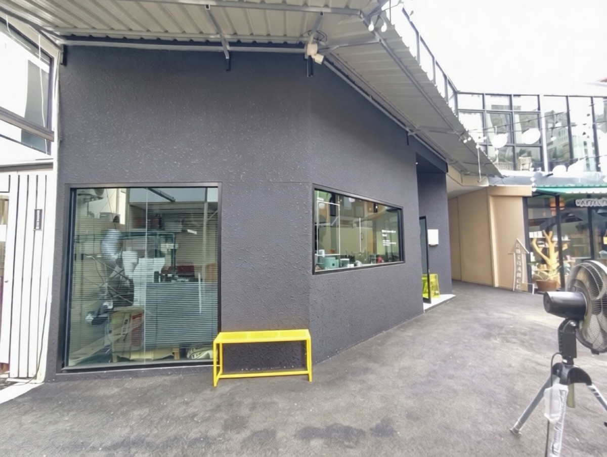 ให้เช่าร้านค้า/ตลาดนัดสุขุมวิท อโศก ทองหล่อ : พื้นที่เช่า 32 ตารางเมตร สำหรับ ทำธุรกิจ @ พร้อมพงษ์ ใกล้ BTS 500 เมตร 