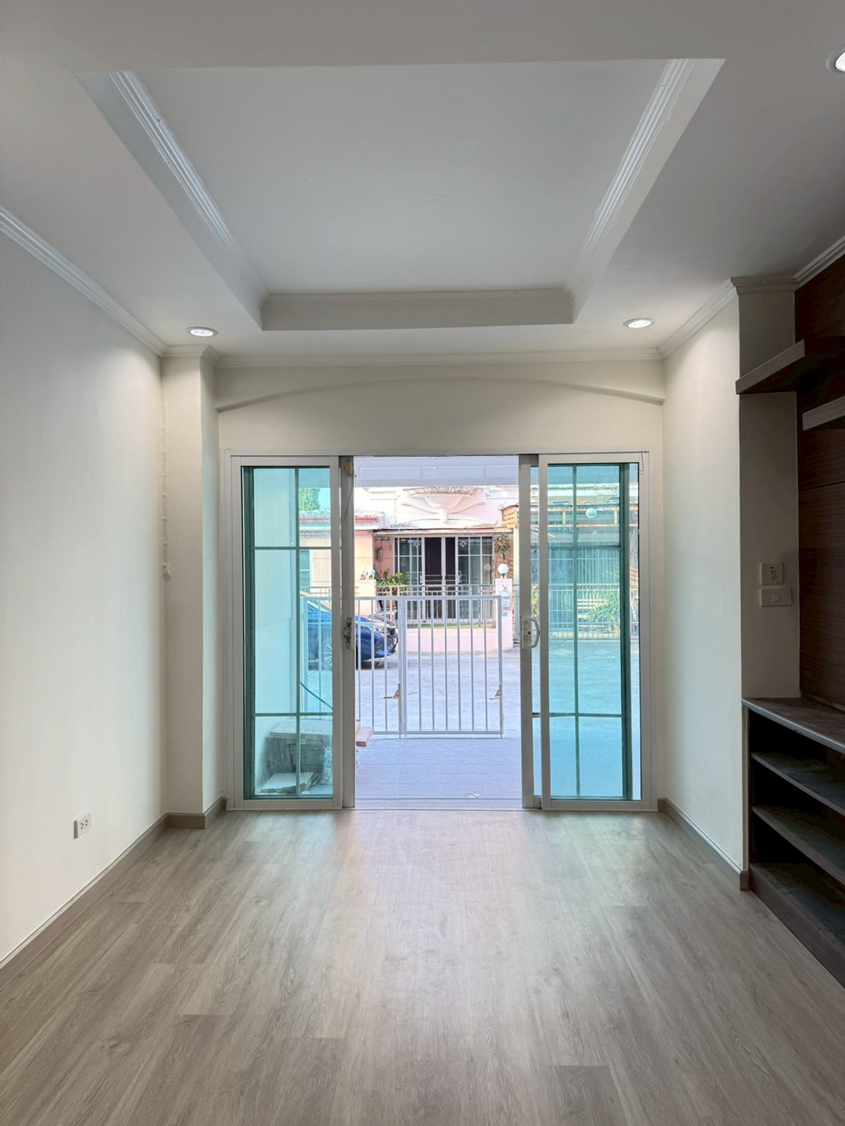 ขายทาวน์โฮมนนทบุรี บางใหญ่ บางบัวทอง : 💥💥  🏡 ทาวน์เฮ้าส์ หมู่บ้าน เดอะ วิลล่า รัตนาธิเบศร์ (รีโนเวทใหม่ทั้งหลัง  พร้อมหิ้วกระเป๋าเข้าอยู่ )📌