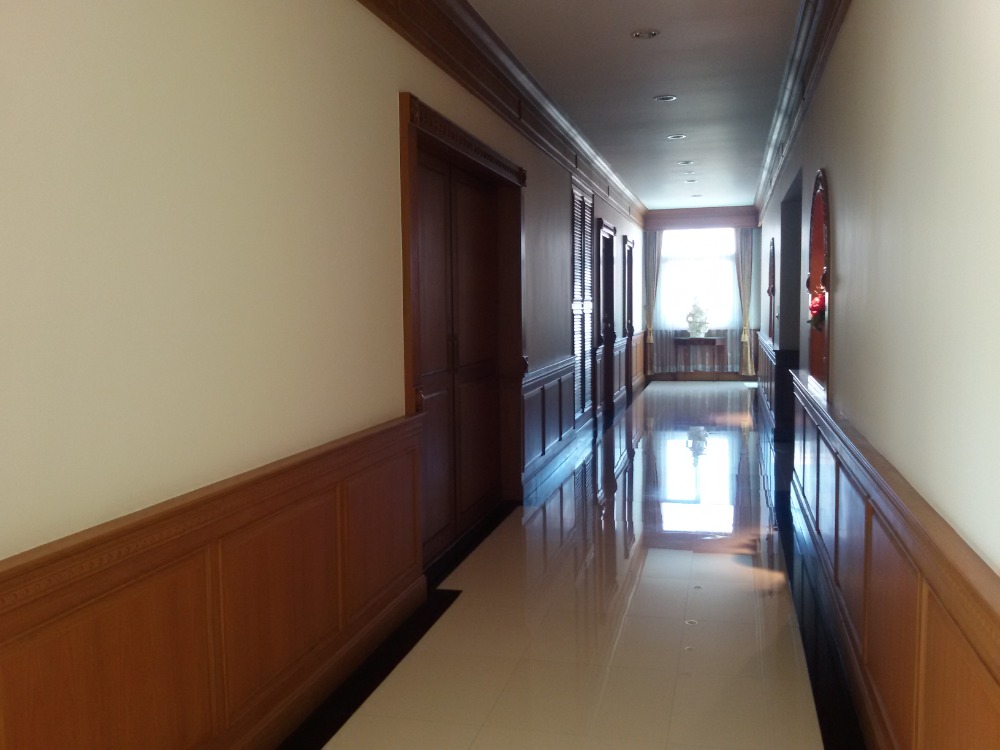 ขายบ้านปิ่นเกล้า จรัญสนิทวงศ์ : ขายคฤหาสน์ 3 ชั้น ม.อมรชัย3 ซ.บรมราชชนนี72 ถ.บรมราชชนนี ศาลาธรรมสพน์ ทวีวัฒนา กรุงเทพ