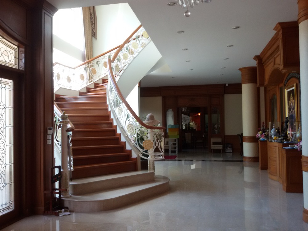 ขายบ้านปิ่นเกล้า จรัญสนิทวงศ์ : ขายคฤหาสน์ 3 ชั้น ม.อมรชัย3 ซ.บรมราชชนนี72 ถ.บรมราชชนนี ศาลาธรรมสพน์ ทวีวัฒนา กรุงเทพ