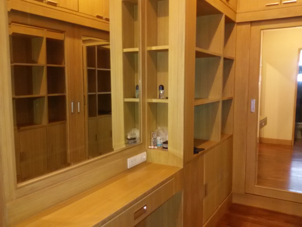 ขายบ้านปิ่นเกล้า จรัญสนิทวงศ์ : ขายคฤหาสน์ 3 ชั้น ม.อมรชัย3 ซ.บรมราชชนนี72 ถ.บรมราชชนนี ศาลาธรรมสพน์ ทวีวัฒนา กรุงเทพ