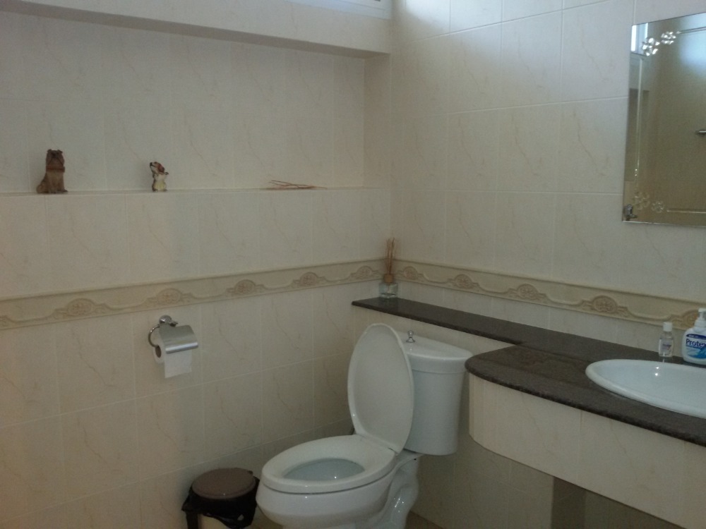 ขายบ้านปิ่นเกล้า จรัญสนิทวงศ์ : ขายคฤหาสน์ 3 ชั้น ม.อมรชัย3 ซ.บรมราชชนนี72 ถ.บรมราชชนนี ศาลาธรรมสพน์ ทวีวัฒนา กรุงเทพ