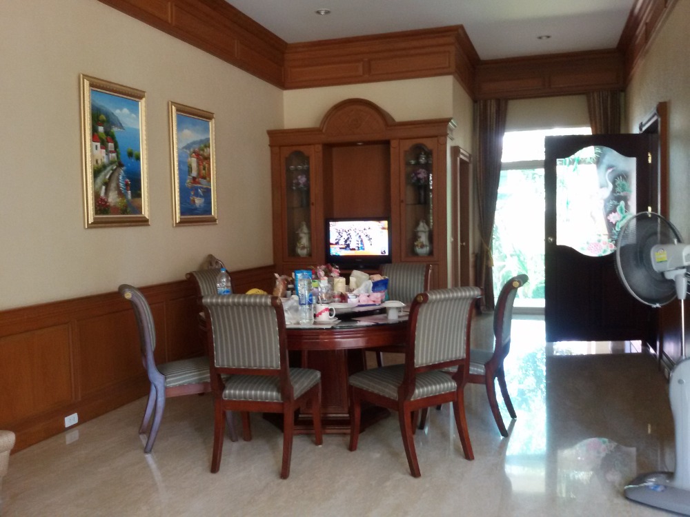 ขายบ้านปิ่นเกล้า จรัญสนิทวงศ์ : ขายคฤหาสน์ 3 ชั้น ม.อมรชัย3 ซ.บรมราชชนนี72 ถ.บรมราชชนนี ศาลาธรรมสพน์ ทวีวัฒนา กรุงเทพ