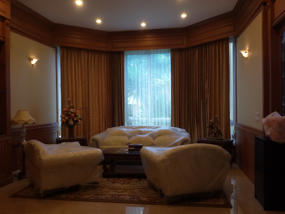 ขายบ้านปิ่นเกล้า จรัญสนิทวงศ์ : ขายคฤหาสน์ 3 ชั้น ม.อมรชัย3 ซ.บรมราชชนนี72 ถ.บรมราชชนนี ศาลาธรรมสพน์ ทวีวัฒนา กรุงเทพ