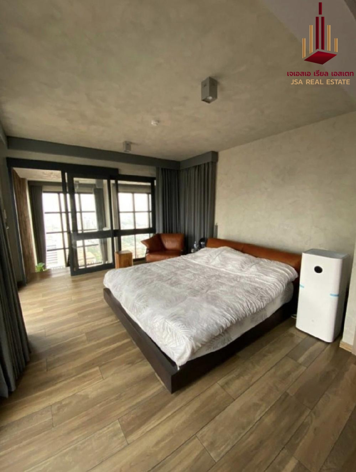 ให้เช่าคอนโดสุขุมวิท อโศก ทองหล่อ : ✨ For Rent: The Lofts Asoke Condo ✨  💰 Only 195,000 THB/month