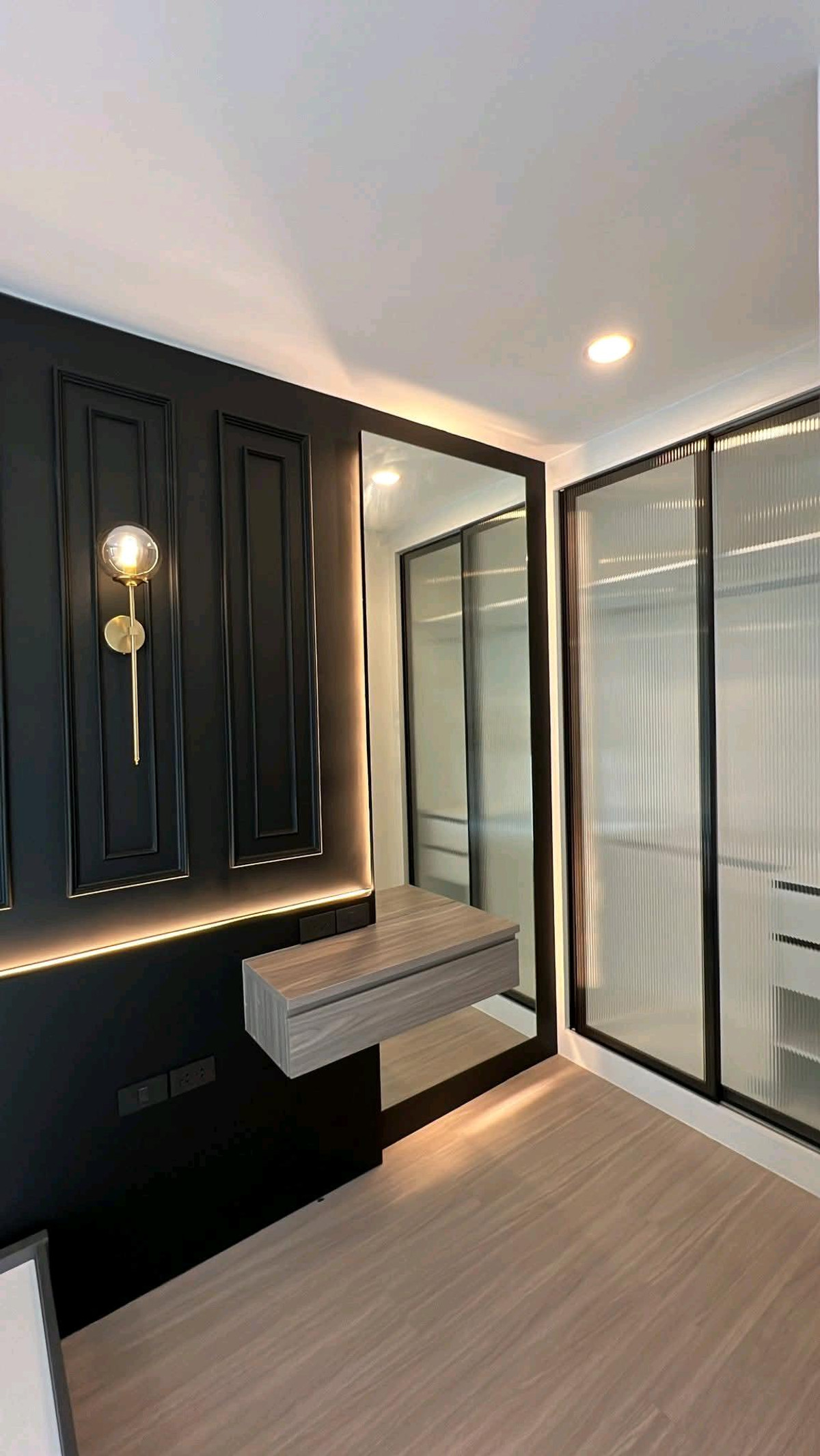 ให้เช่าคอนโดสะพานควาย จตุจักร : ✨ คอนโด High Rise ห้องมุม ตกแต่งเรียบหรู พร้อมเข้าอยู่ ทำเลทองห้าแยกลาดพร้าว ✨ ซื้อเฟอร์นิเจอร์ให้ครบ