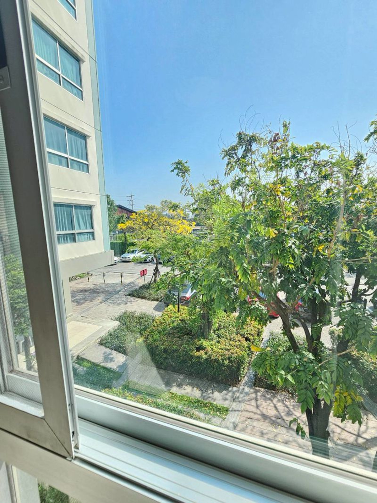 For SaleCondoLadkrabang, Suwannaphum Airport : Condo Lumpini Ville On Nut-Lat Krabang 2, near Airport Link Thap Chang Station, Suvarnabhumi Airport, The Paseo Lat Krabang.