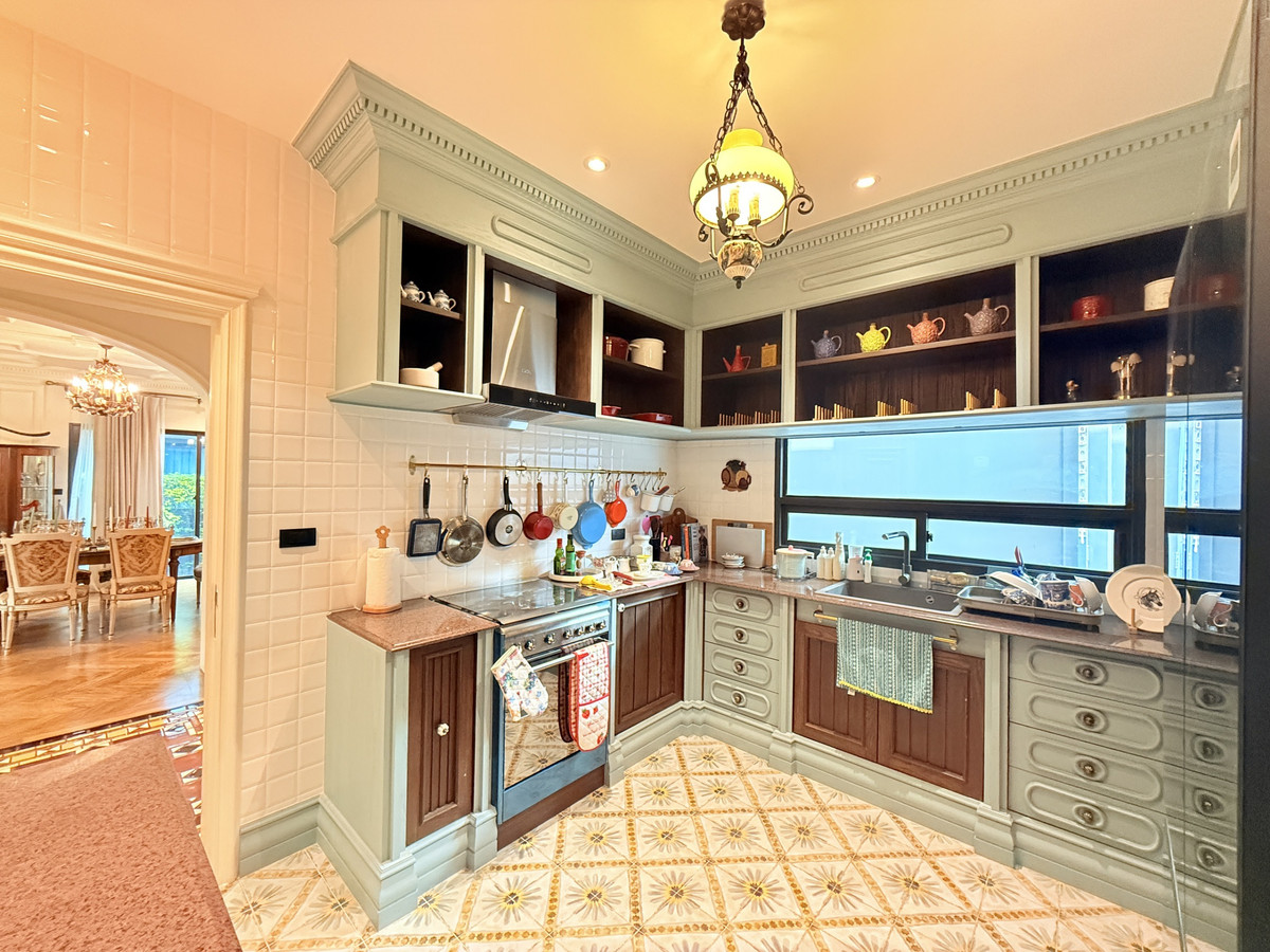 ขายบ้านพัฒนาการ ศรีนครินทร์ : Setthasiri Krungthep Kreetha 2 บ้านเดี่ยว 2 ชั้น Fully Furnished Please call: 082-894-4624