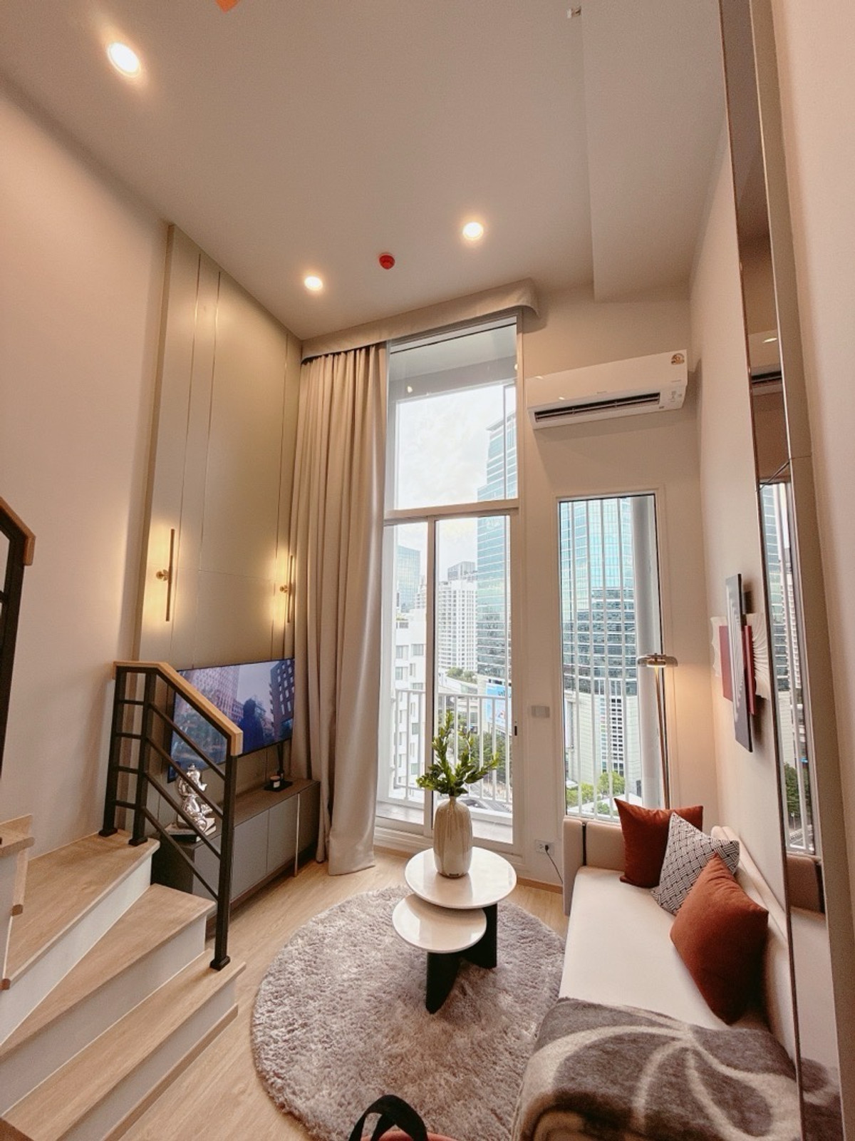 ขายคอนโดสยาม จุฬา สามย่าน : เจ้าของขายเอง 𝐂𝐔𝐋𝐓𝐔𝐑𝐄 𝐂𝐇𝐔𝐋𝐀 ผ่อนสบายๆ 𝟐𝟎,𝟎𝟎𝟎/เดือน ชั้นสูง วิวโล้ง ชั้น 23 