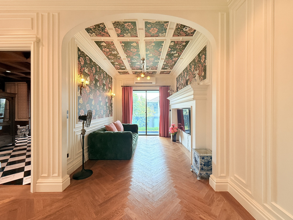 ขายบ้านพัฒนาการ ศรีนครินทร์ : Setthasiri Krungthep Kreetha 2 บ้านเดี่ยว 2 ชั้น Fully Furnished Please call: 082-894-4624