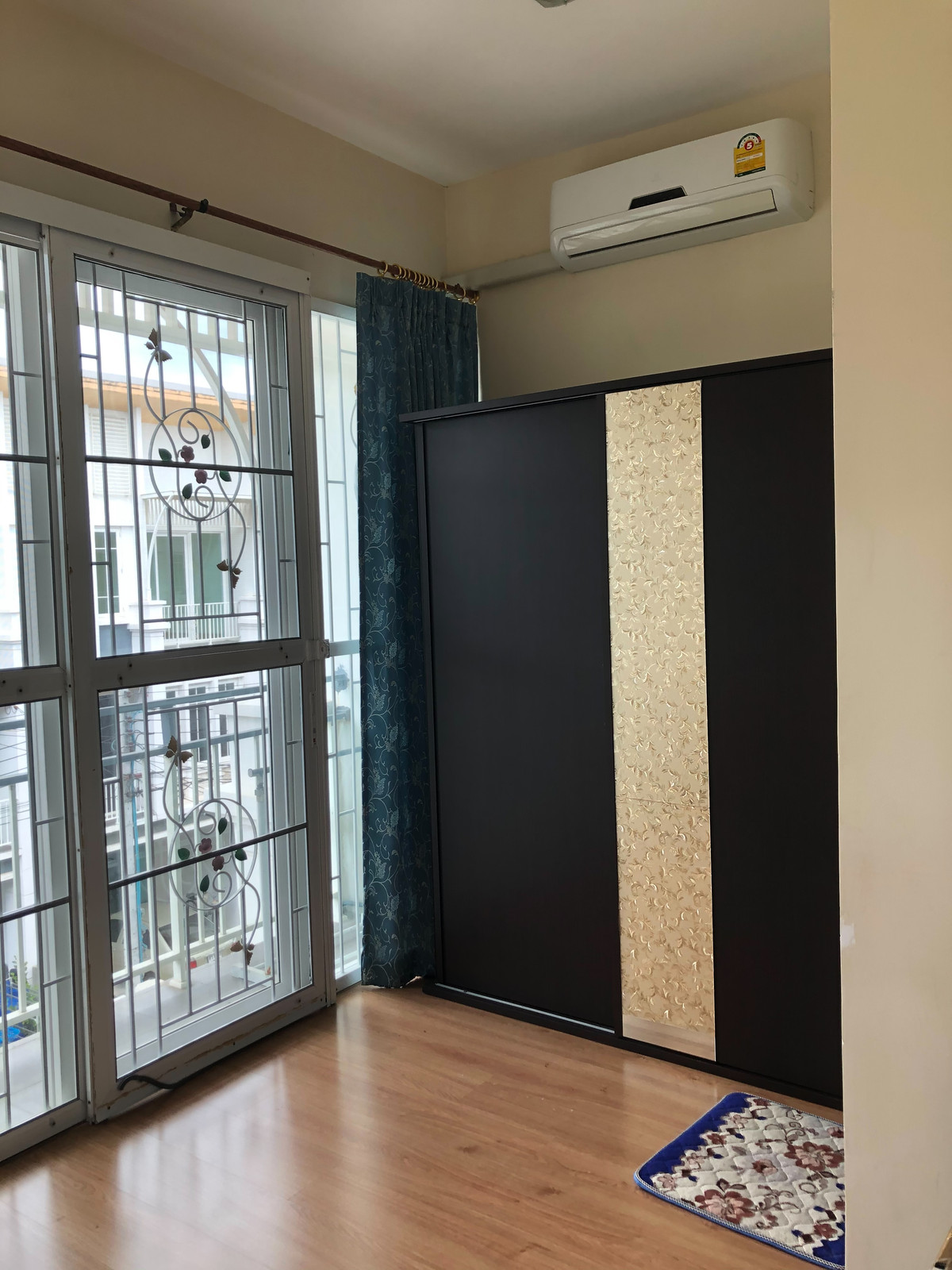 ให้เช่าทาวน์โฮมพระราม 5 ราชพฤกษ์ บางกรวย : โกลเด้น ซิตี้ ปิ่นเกล้า - จรัญสนิทวงศ์ / 5 ห้องนอน (เช่า), Golden City Pinklao - Charansanitwong / 5 Bedrooms (FOR RENT) BALL264