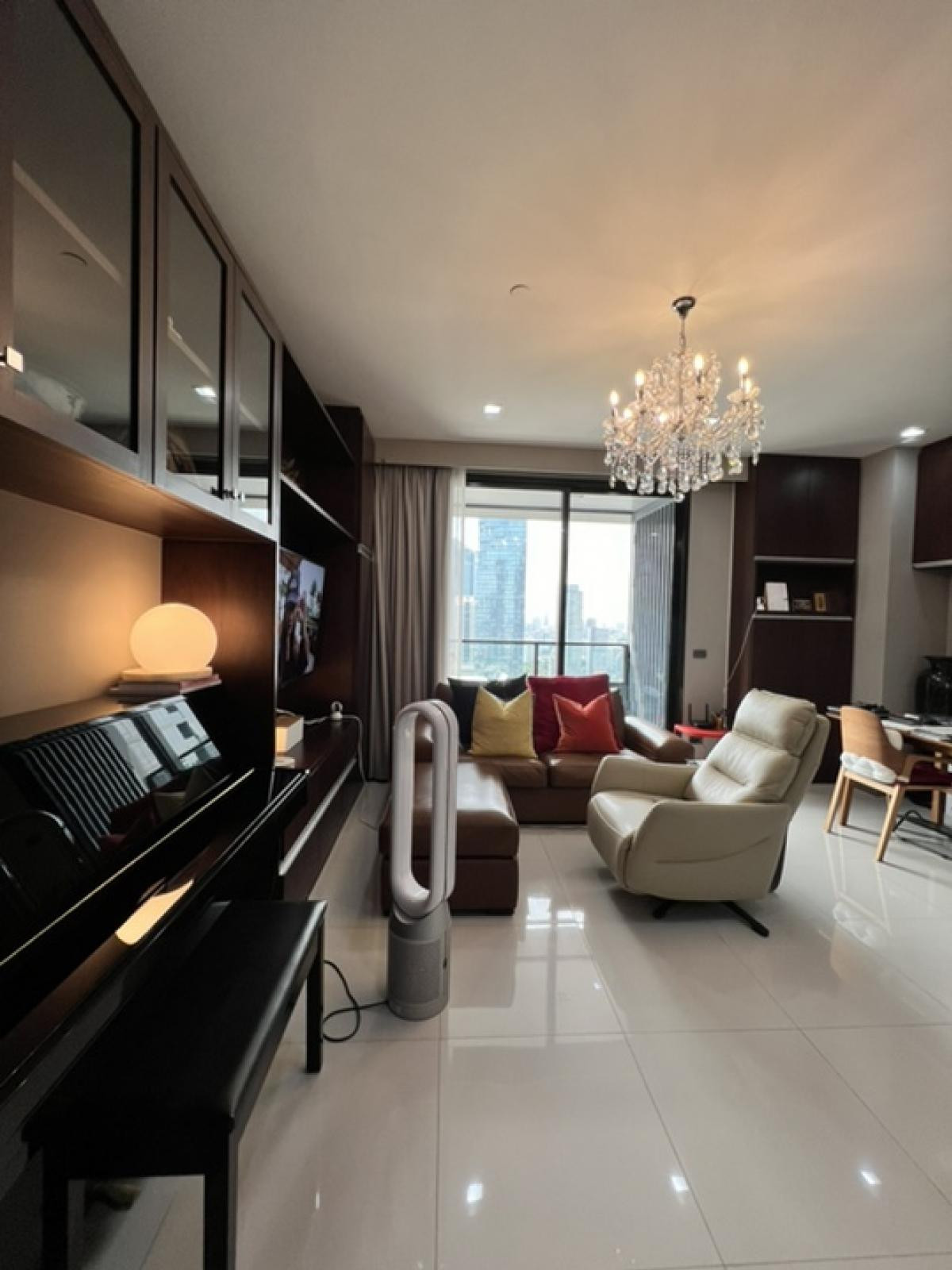 ขายคอนโดสีลม ศาลาแดง บางรัก : M Silom / 2 Bedrooms (FOR SALE), เอ็ม สีลม / 2 ห้องนอน (ขาย) PT053