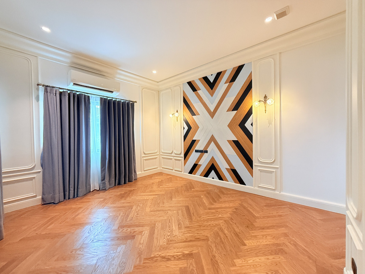 ขายบ้านพัฒนาการ ศรีนครินทร์ : Setthasiri Krungthep Kreetha 2 บ้านเดี่ยว 2 ชั้น Fully Furnished Please call: 082-894-4624