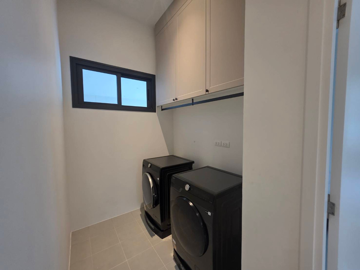 ขายบ้านปิ่นเกล้า จรัญสนิทวงศ์ : Narasiri Borommaratchachonnani: Size L Cumberland 212sqwah 843sqm. 5bed 7bath 100,000,000 Am: 0656199198