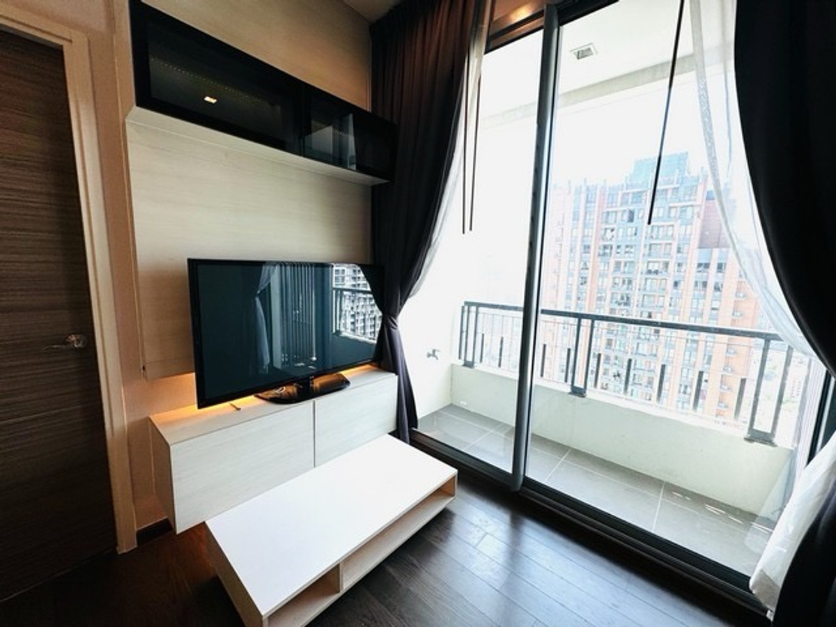 ขายคอนโดพระราม 9 เพชรบุรีตัดใหม่ RCA : ขายคอนโด!/SALE🧡 Q Asoke (คิว อโศก) - KC036